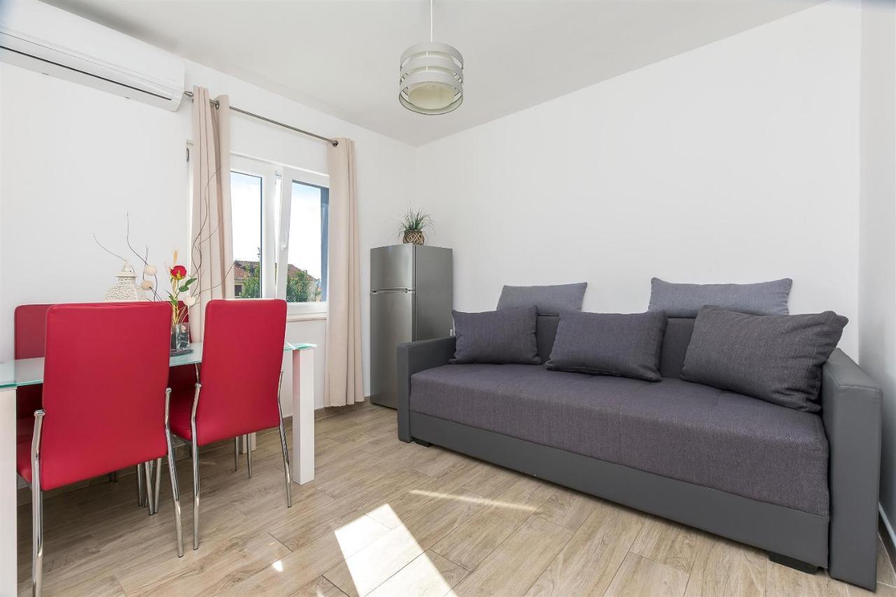 Apartments Lorenzo Lokva Rogoznica Luaran gambar